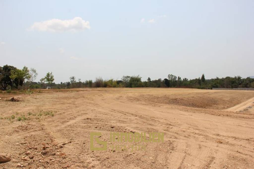 26 Rai of Amazingly Beautiful Land – Mountain and Sunset Views