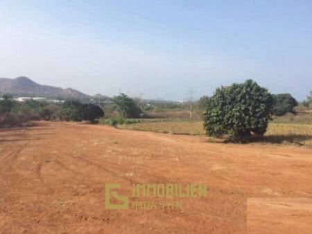 Beautiful Countryside Land with Sea View to build 1, 2 or up to 8 houses