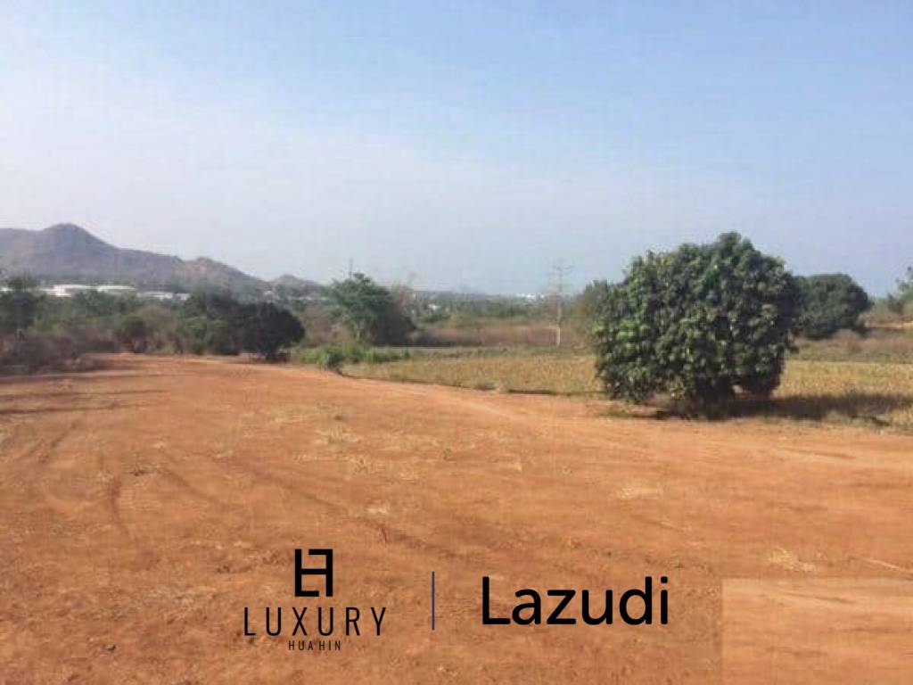 Beautiful Countryside Land with Sea View to build 1, 2 or up to 8 houses