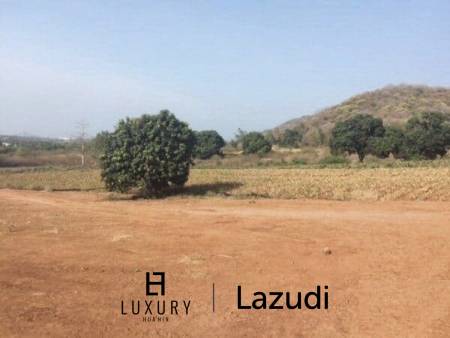 Beautiful Countryside Land with Sea View to build 1, 2 or up to 8 houses