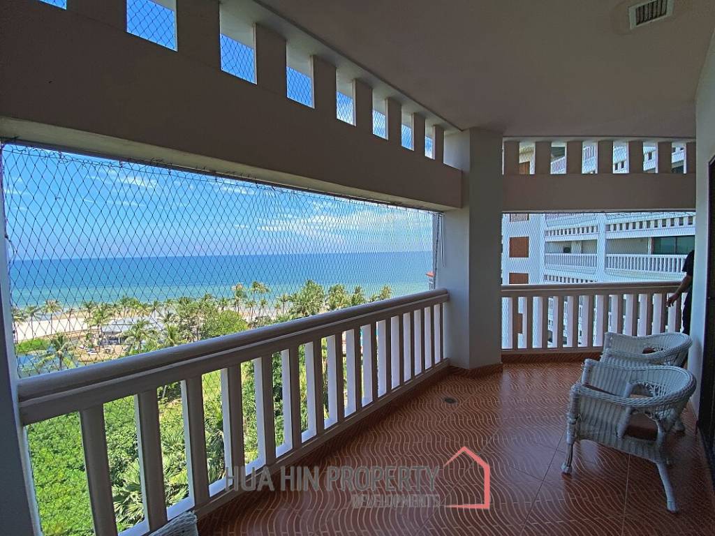 Dusit Thani Condominium - Fully Modernised Luxury 2 Bed Condo
