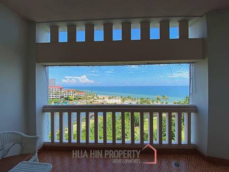Dusit Thani Condominium - Fully Modernised Luxury 2 Bed Condo