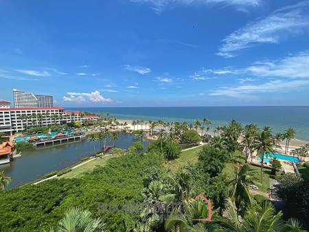 Dusit Thani Condominium - Fully Modernised Luxury 2 Bed Condo