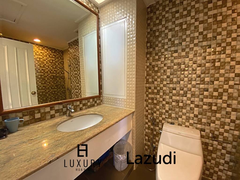 Dusit Thani Condominium - Fully Modernised Luxury 2 Bed Condo