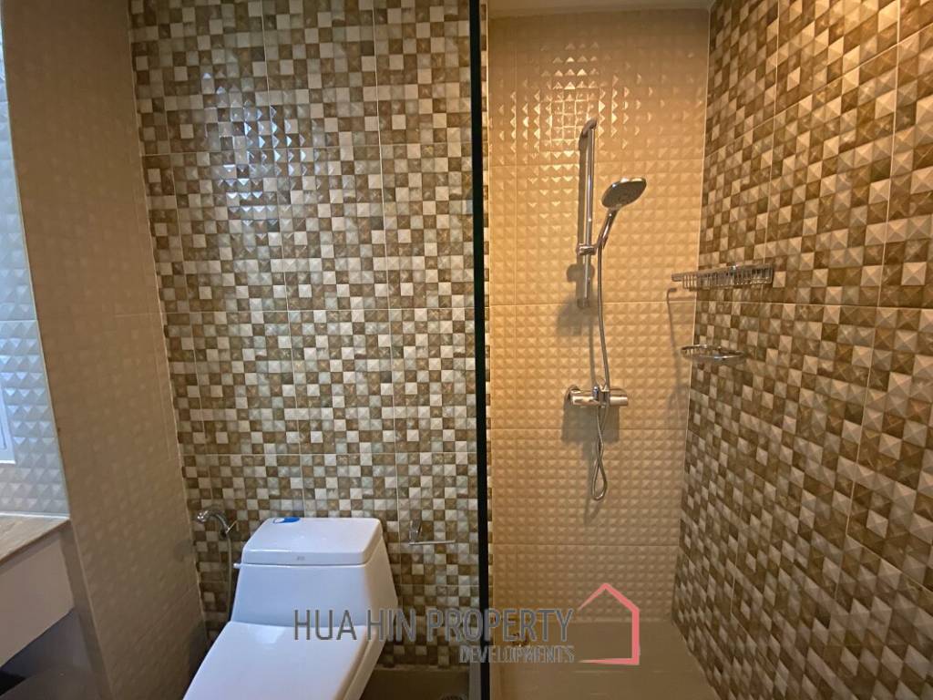 Dusit Thani Condominium - Fully Modernised Luxury 2 Bed Condo