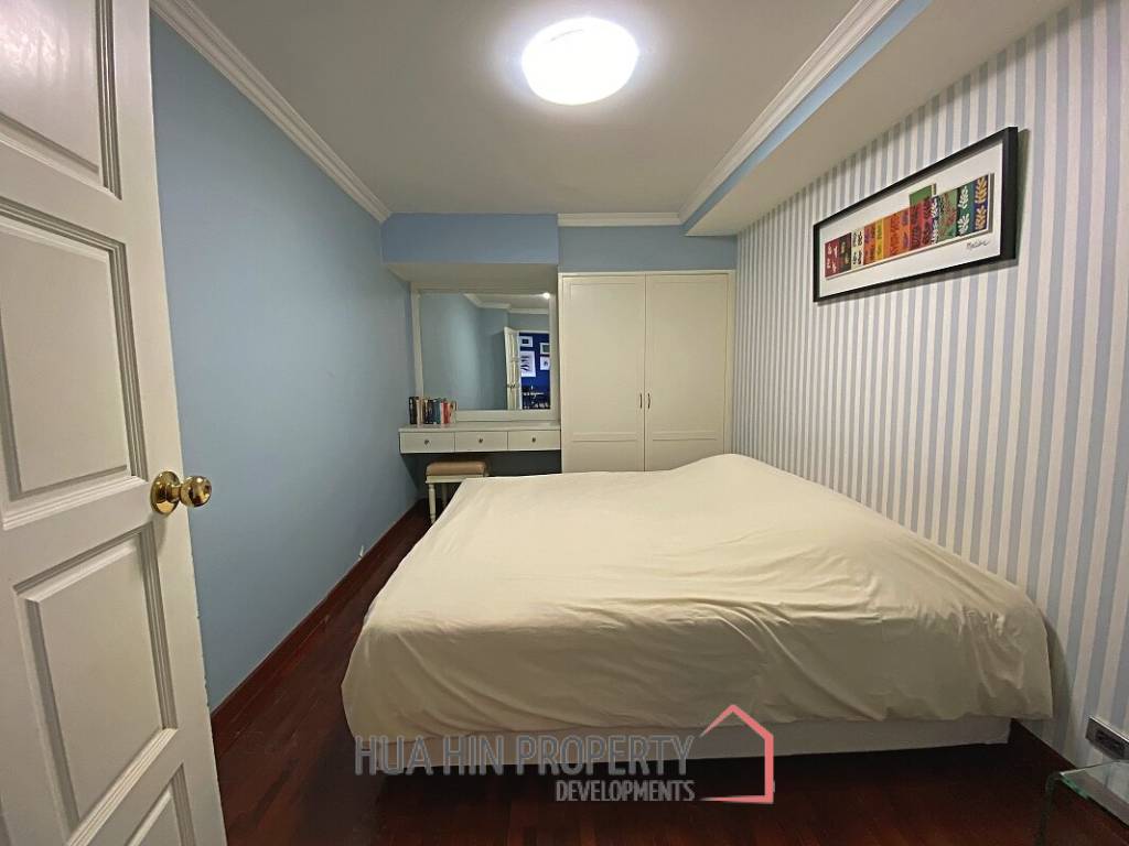 Dusit Thani Condominium - Fully Modernised Luxury 2 Bed Condo