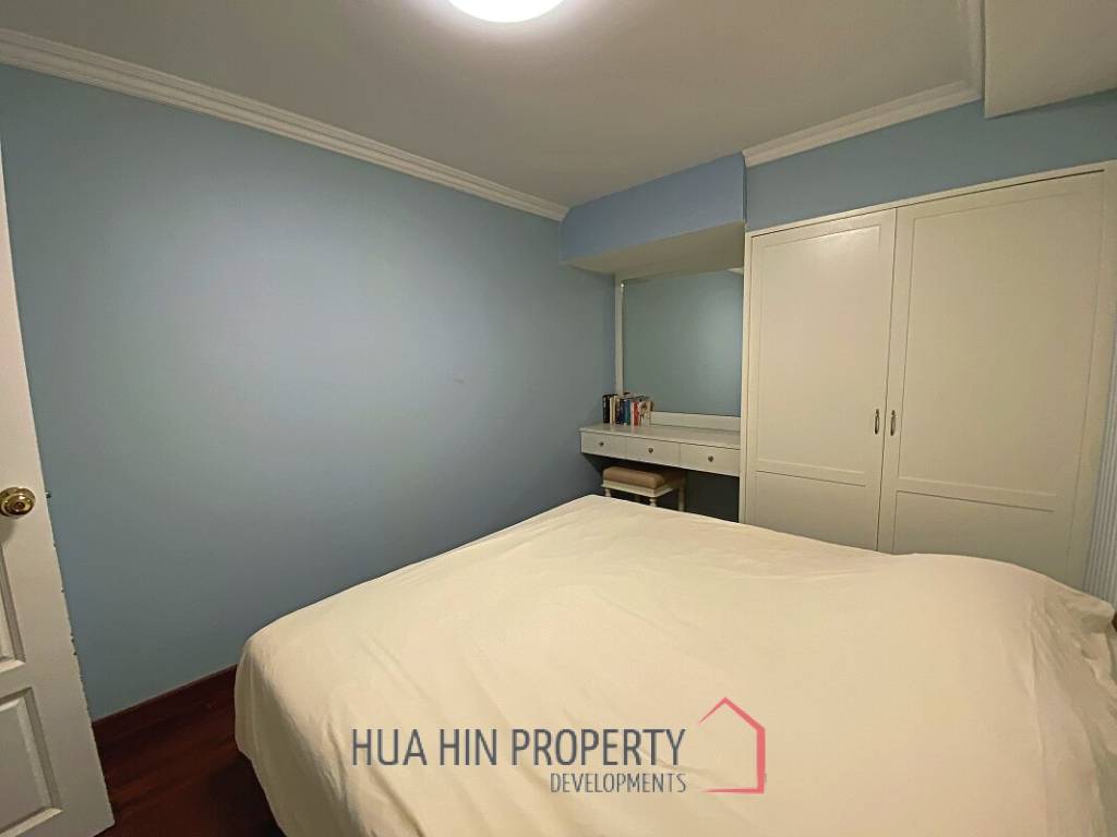 Dusit Thani Condominium - Fully Modernised Luxury 2 Bed Condo