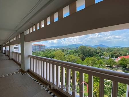 Dusit Thani Condominium - Fully Modernised Luxury 2 Bed Condo