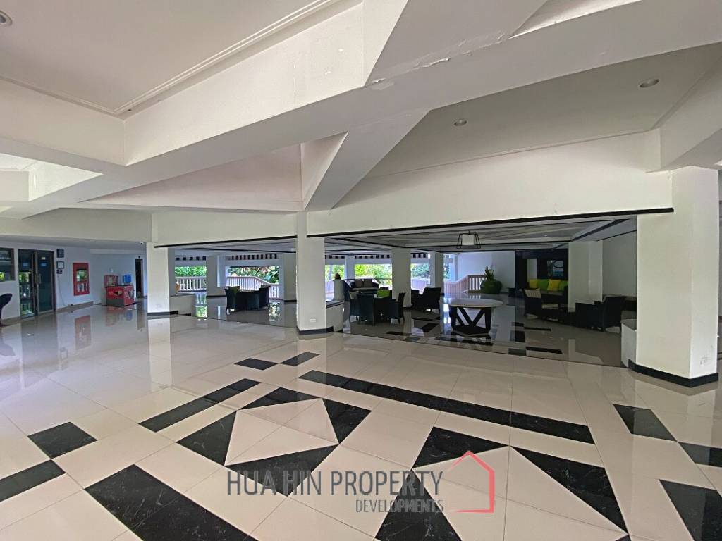 Dusit Thani Condominium - Fully Modernised Luxury 2 Bed Condo