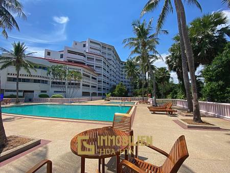 Dusit Thani Condominium - Fully Modernised Luxury 2 Bed Condo