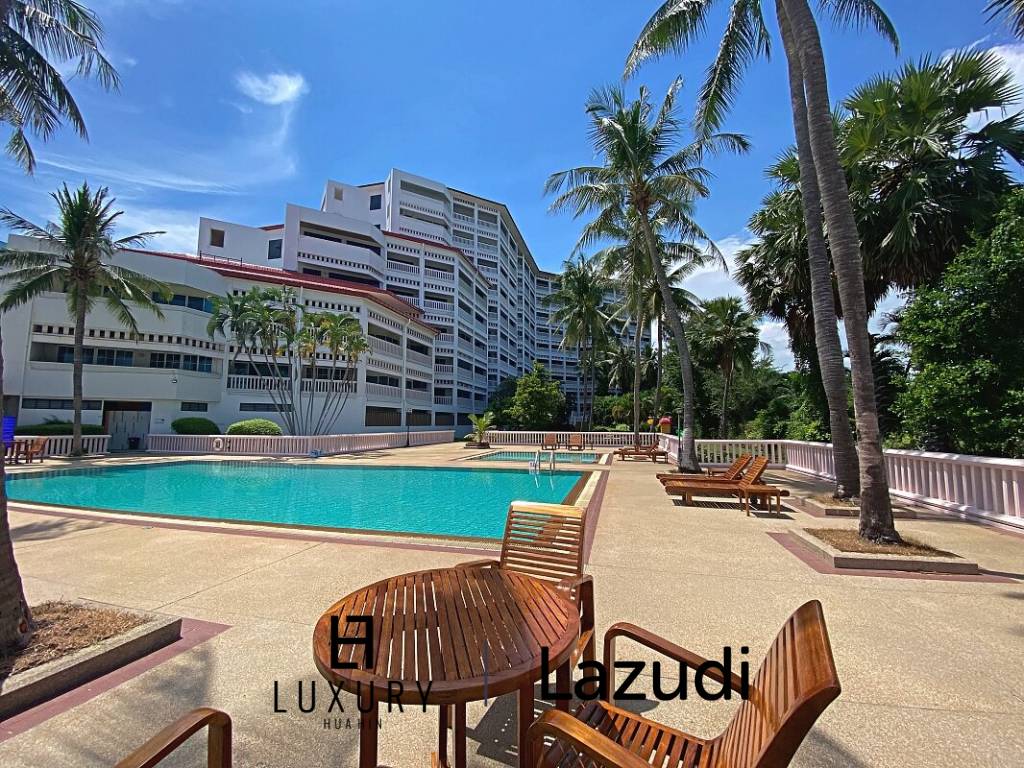 Dusit Thani Condominium - Fully Modernised Luxury 2 Bed Condo