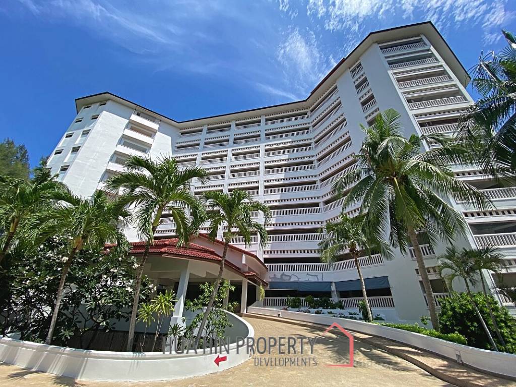 Dusit Thani Condominium - Fully Modernised Luxury 2 Bed Condo
