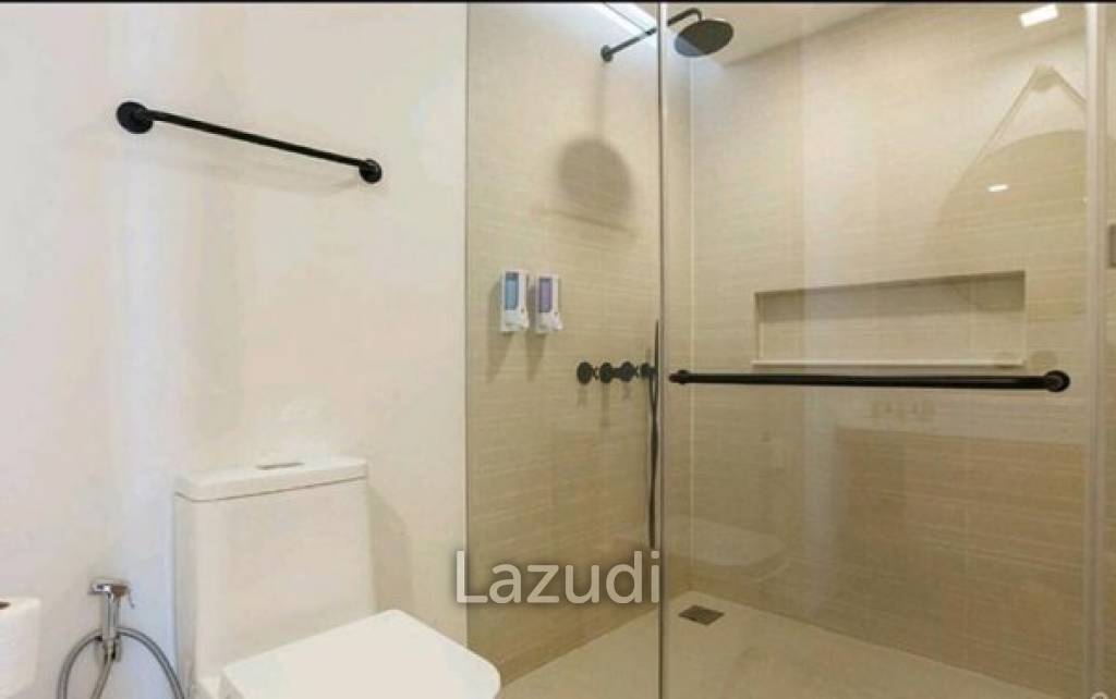 Beautiful 1 Bedroom Pool View Condo