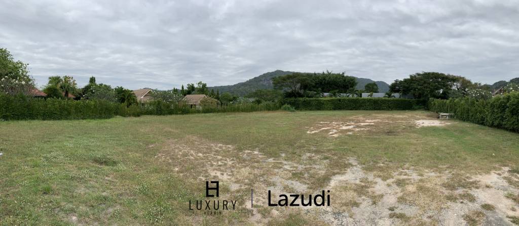 1 Rai of Land for Sale in Exclusive Estate