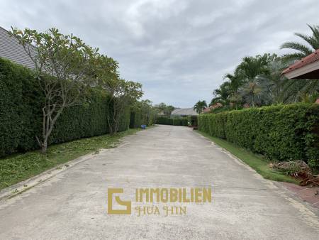 1 Rai of Land for Sale in Exclusive Estate