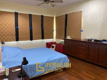 3 Bedroom Pool Villa Near To The Royal Lake In Khao Tao