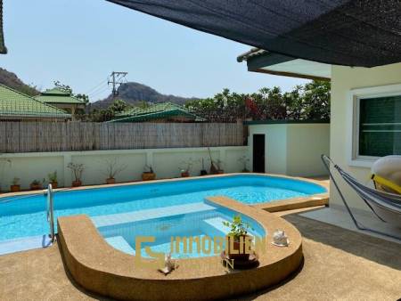 3 Bedroom Pool Villa Near To The Royal Lake In Khao Tao