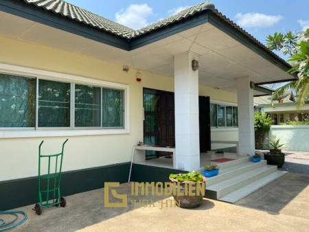 3 Bedroom Pool Villa Near To The Royal Lake In Khao Tao