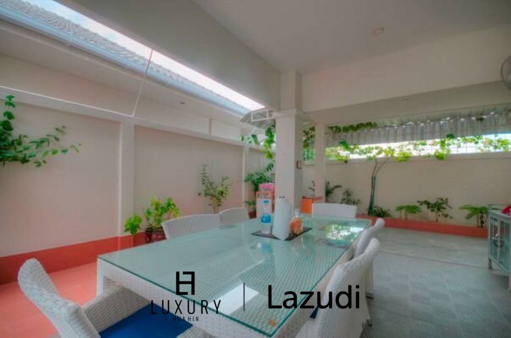 700 metro cuadrado 4 ` Casa de Venta