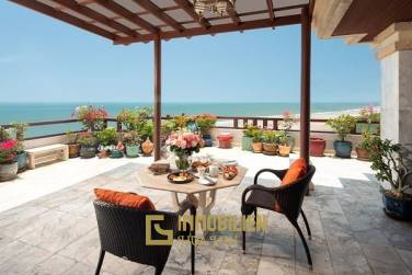 Absolute Beachfront 3 Bed Condo