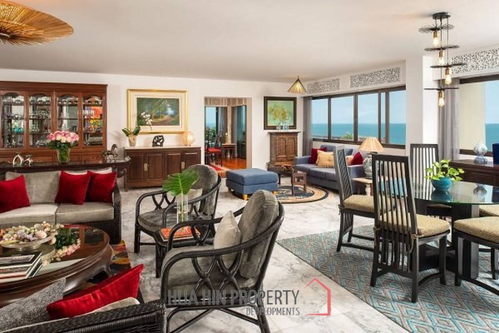 Absolute Beachfront 3 Bed Condo