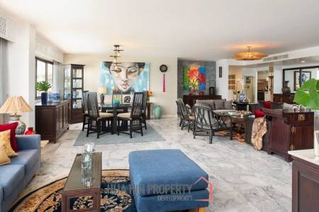 Absolute Beachfront 3 Bed Condo