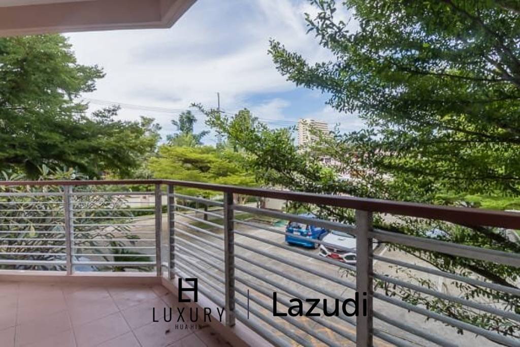 Gutes Preis-Leistungs-Verhältnis 1 Schlafzimmer-Eigentumswohnung in der Stadt