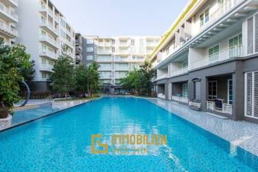 Beautiful 1 Bed Condo at Autumn