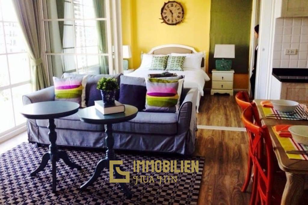 Summer Hua Hin: 2 Schlafzimmer-Eigentumswohnung mit Poolblick im