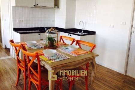 Summer Hua Hin: 2 Schlafzimmer-Eigentumswohnung mit Poolblick im