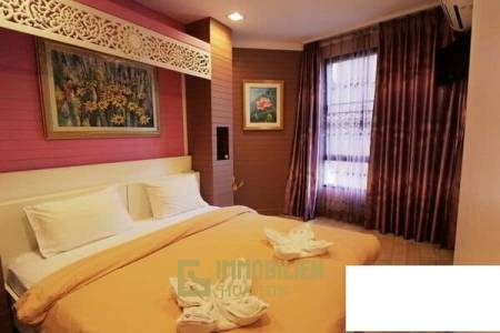 Marrakesh: 1 Schlafzimmer-Eigentumswohnung mit Poolblick