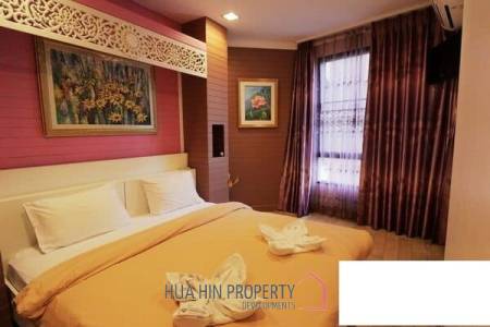 1 Bed Condo with Pool View at Marrakesh