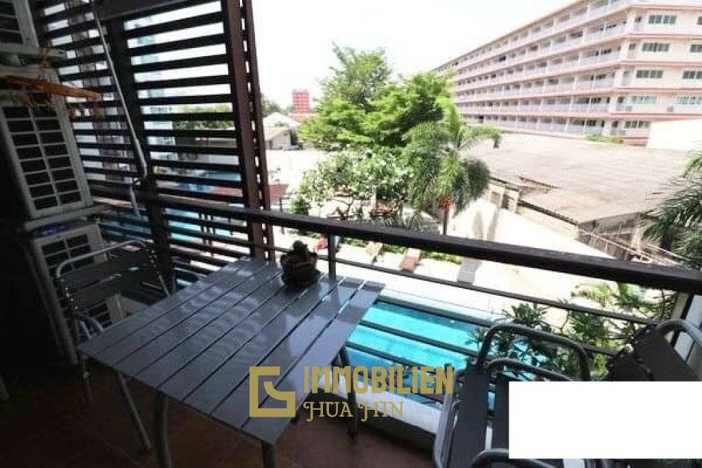 Tira Tira Condo: 2 Schlafzimmer-Eigentumswohnung mit Poolblick
