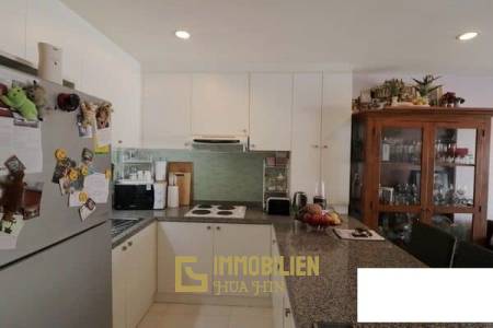 Tira Tira Condo: 2 Schlafzimmer-Eigentumswohnung mit Poolblick