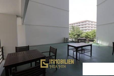 Tira Tira Condo: 2 Schlafzimmer-Eigentumswohnung mit Poolblick