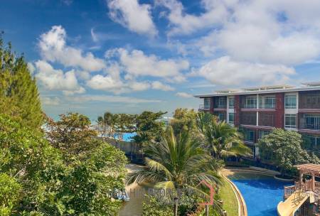 Amazing Beachfront 2 Bed Condo