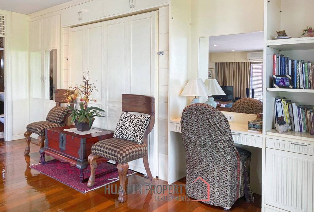 Amazing Beachfront 2 Bed Condo