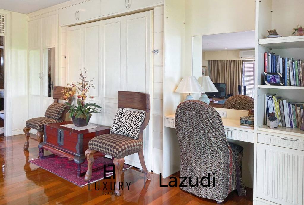 Amazing Beachfront 2 Bed Condo