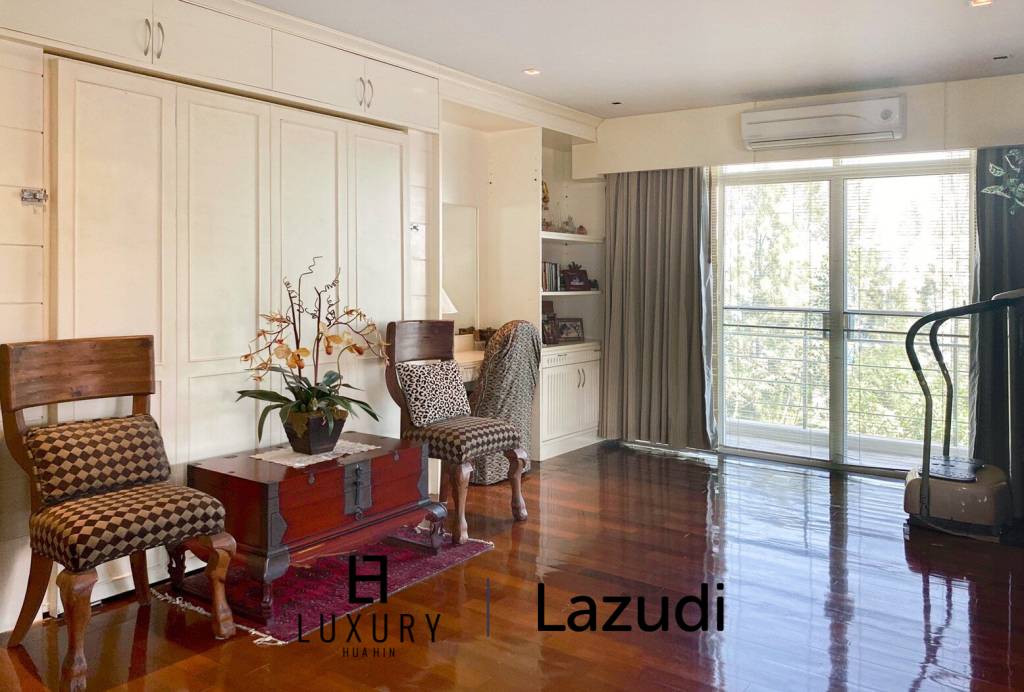 Amazing Beachfront 2 Bed Condo