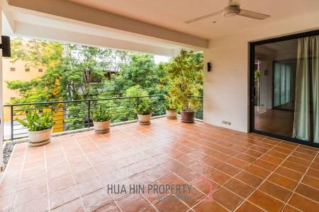 2 Bed Condo in Khao Takiab