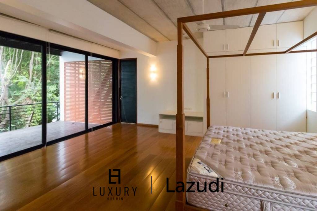 2 Bed Condo in Khao Takiab