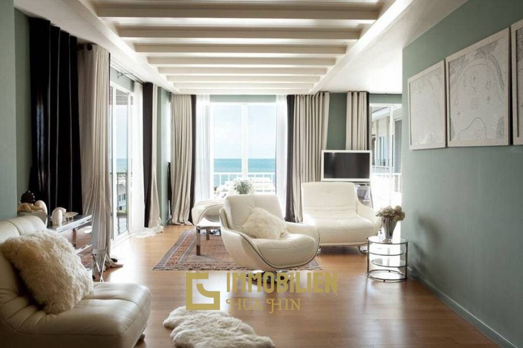 Malibu: Luxuriöse 2 Schlafzimmer-Penthouse-Eigentumswohnung in Strandnähe