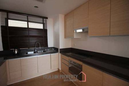 4 Bed Luxury Penthouse condo at Boathouse