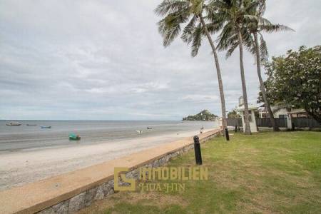 4 Bed Beachfront Condo