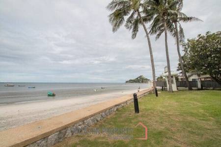 4 Bed Beachfront Condo