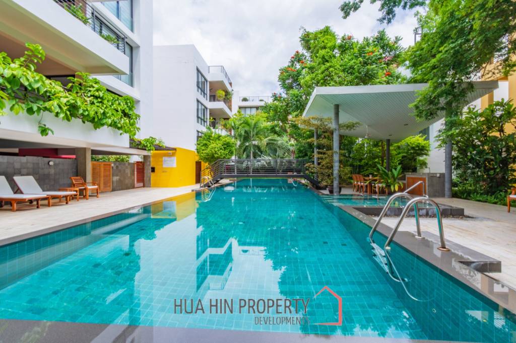 Beautiful 2 Bedroom Condo Near The Beach