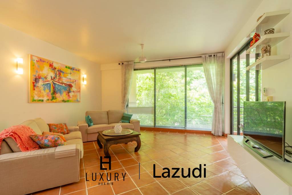 Beautiful 2 Bedroom Condo Near The Beach