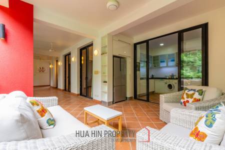 Beautiful 2 Bedroom Condo Near The Beach