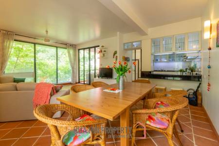 Beautiful 2 Bedroom Condo Near The Beach