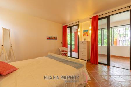 Beautiful 2 Bedroom Condo Near The Beach